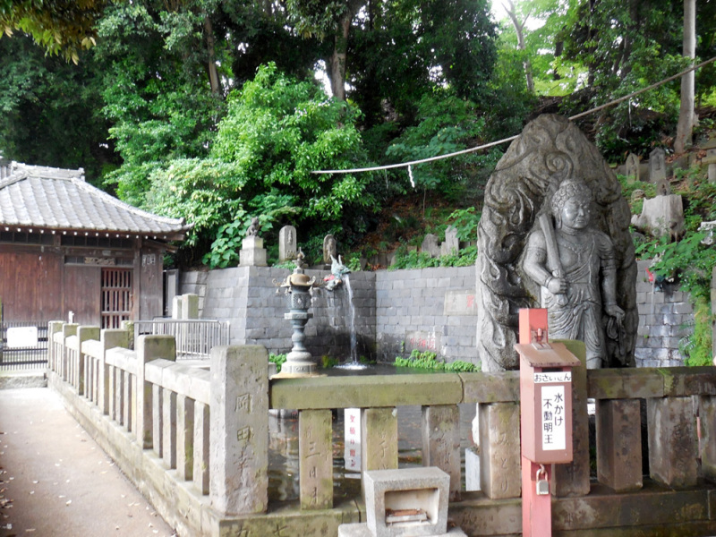 目黒不動尊「獨鈷の瀧」、病気を治す滝として信仰されましたが武蔵野台地南端部の湧水の一つです